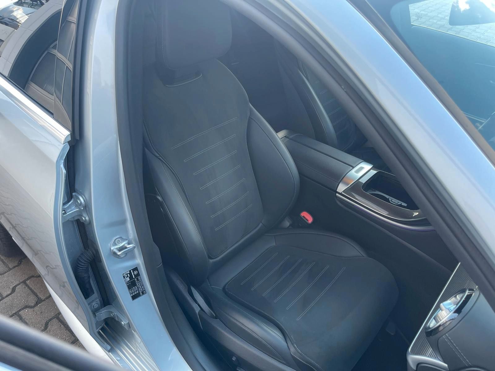 Mercedes-Benz C 300d 4Matic Limo AMG/AUT/1HD/MWST/NAVI/SHZ/19 foto 10