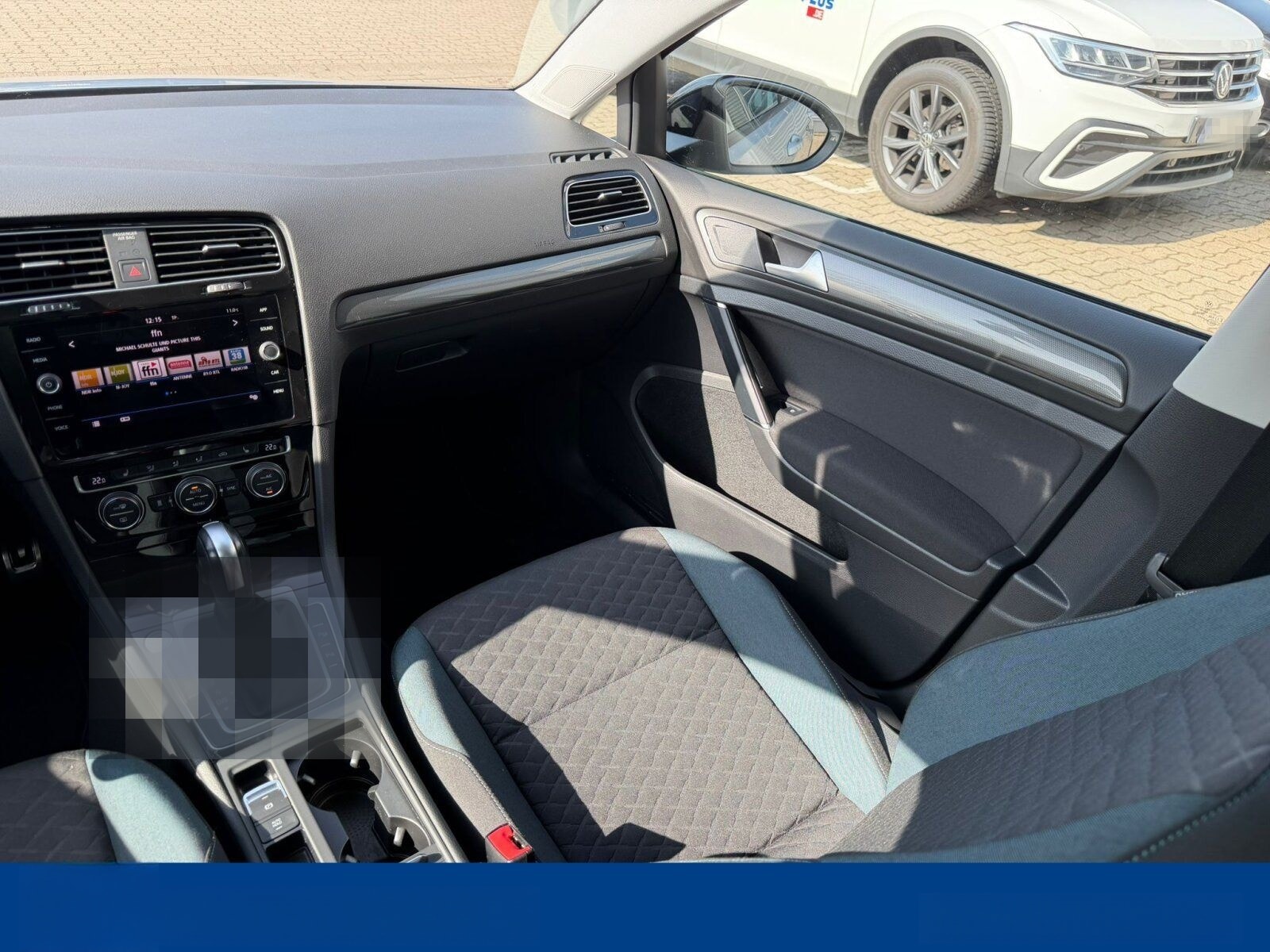 Volkswagen Golf 2.0 TDI SCR DSG IQ.DRIVE ACC+NAVI+PDC*SITZH foto 16