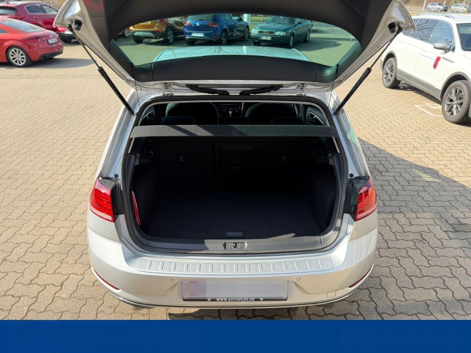 Volkswagen Golf 2.0 TDI SCR DSG IQ.DRIVE ACC+NAVI+PDC*SITZH foto 19