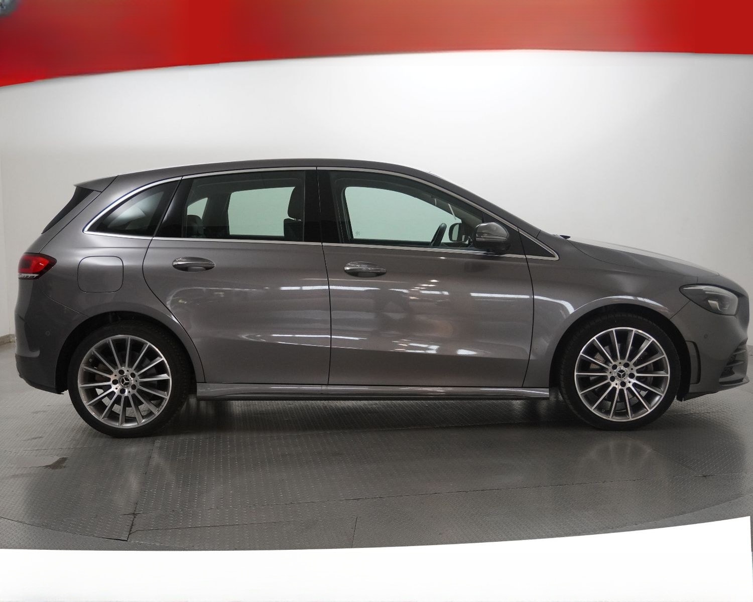 Mercedes-Benz B250e 2X AMG Line WIDES+STANDHZ+360+HEAD+AHK+19" foto 2