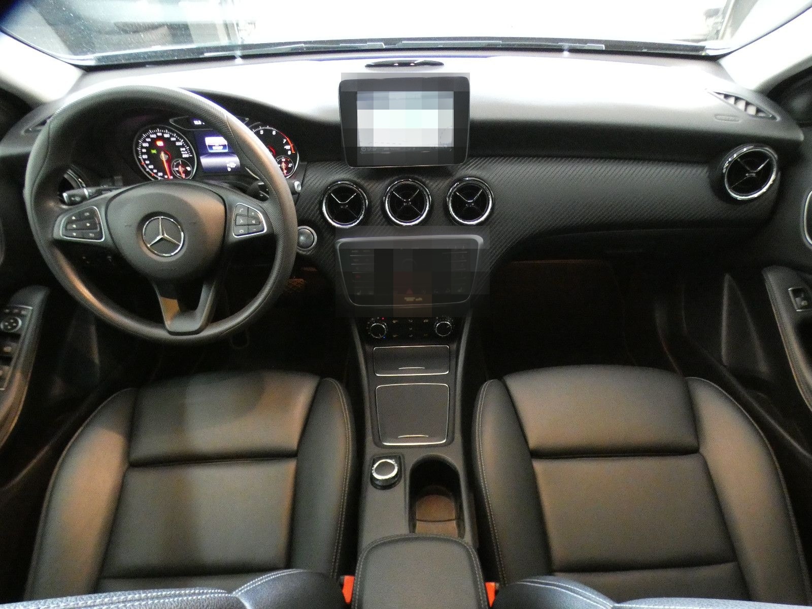 Mercedes-Benz GLA 220 4MATIC*NAVI*OFFROAD*TEMPOMAT*PDC foto 11