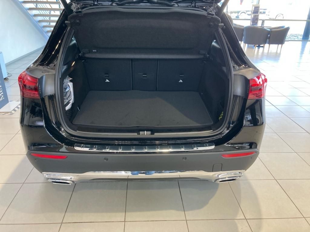 Mercedes-Benz GLA 200 Progressive Line+DISTRONIC+KEYLESS+360°K foto 17