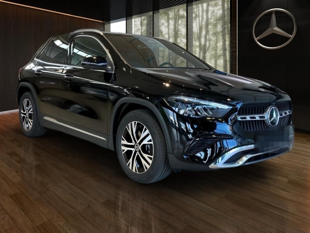 Mercedes-Benz GLA 200 Progressive Line+DISTRONIC+KEYLESS+360°K foto 4