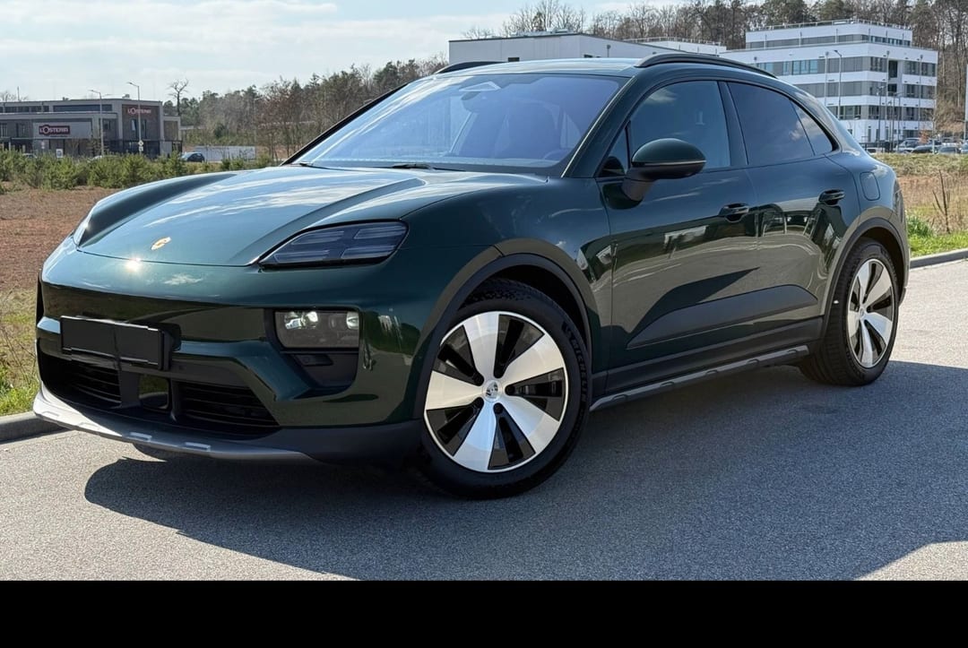Porsche Macan 4 Surround-View 2026