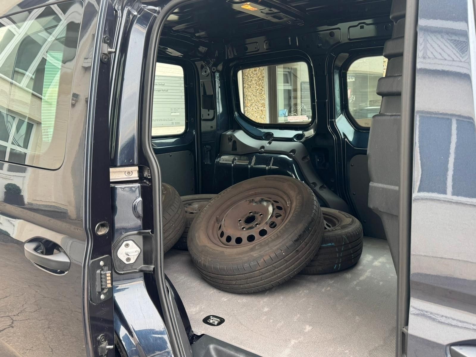 Volkswagen Caddy 2.0 TDI Cargo FENSTER LEDER PDC NAVI SHZ foto 22