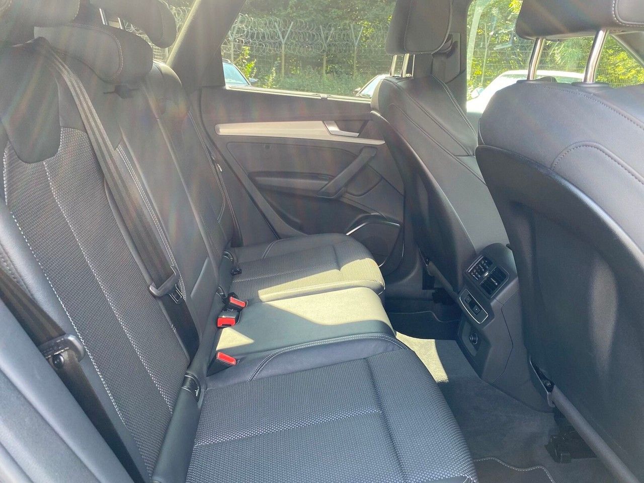 Audi Q5 40 TDI S tronic quattro S line AHK Navi LED foto 10