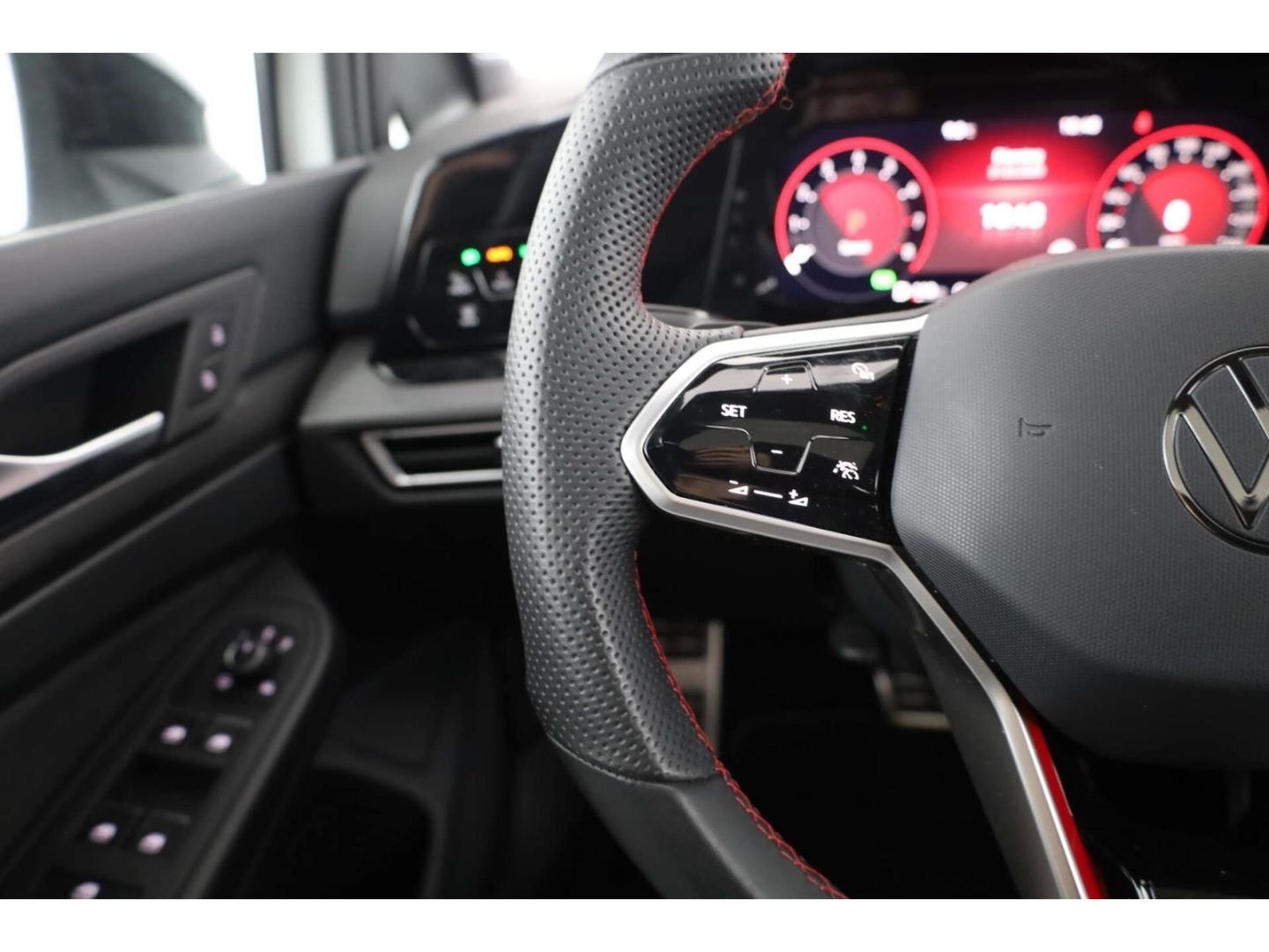 Volkswagen Golf GTI 2.0 TSI Clubsport DSG LED/RFK/SH/DAB+ foto 15