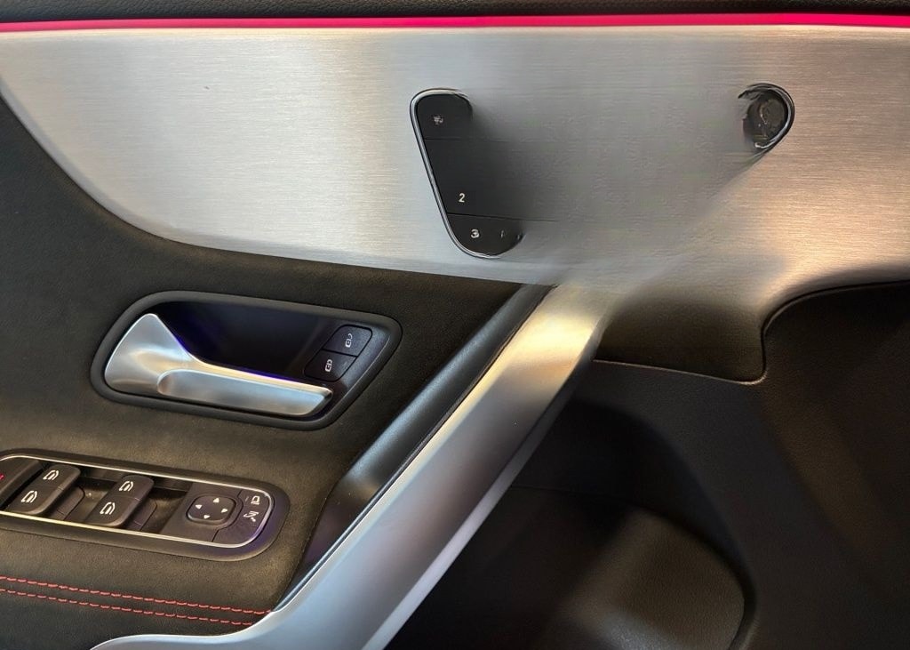 Mercedes-Benz AMG A 45 4M+ AMG+MBUX+Memory+Night+Ambiente+PANO foto 8