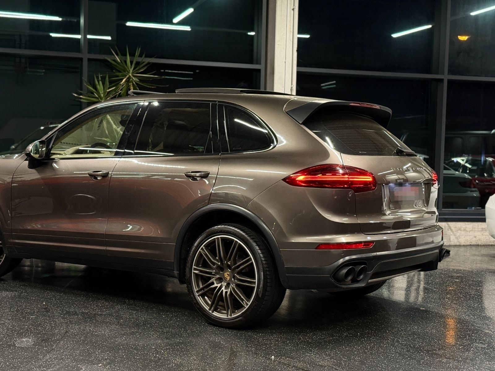 Porsche Cayenne S 4,2 | Pano | Bose | LED | R.Kamera foto 8