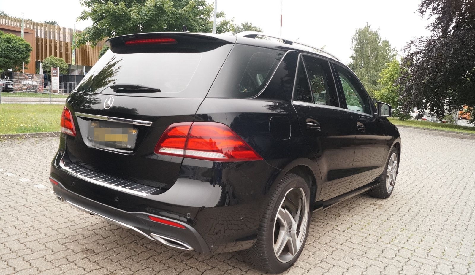 Mercedes-Benz GLE 350 3,0d 4Matic AMG Rückfahrk. LED AHK 84tKm foto 5