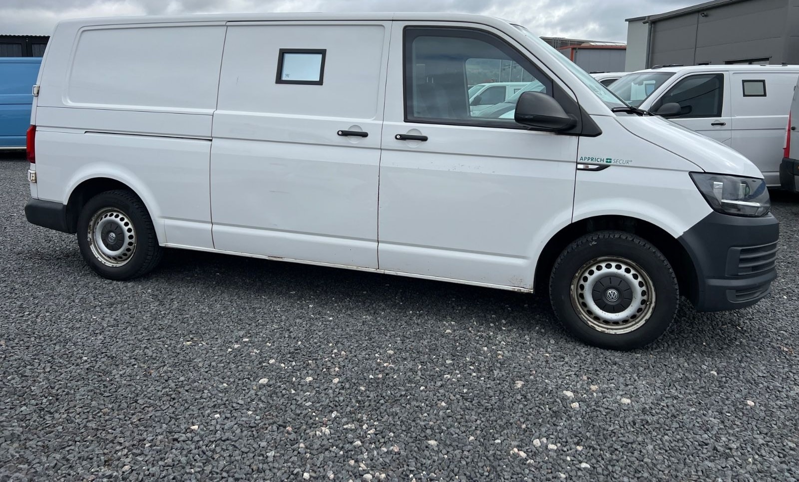 Volkswagen T6 Lang*GELDTRANSPORTER*GEPANZERT*ARMORED*140PS* foto 4