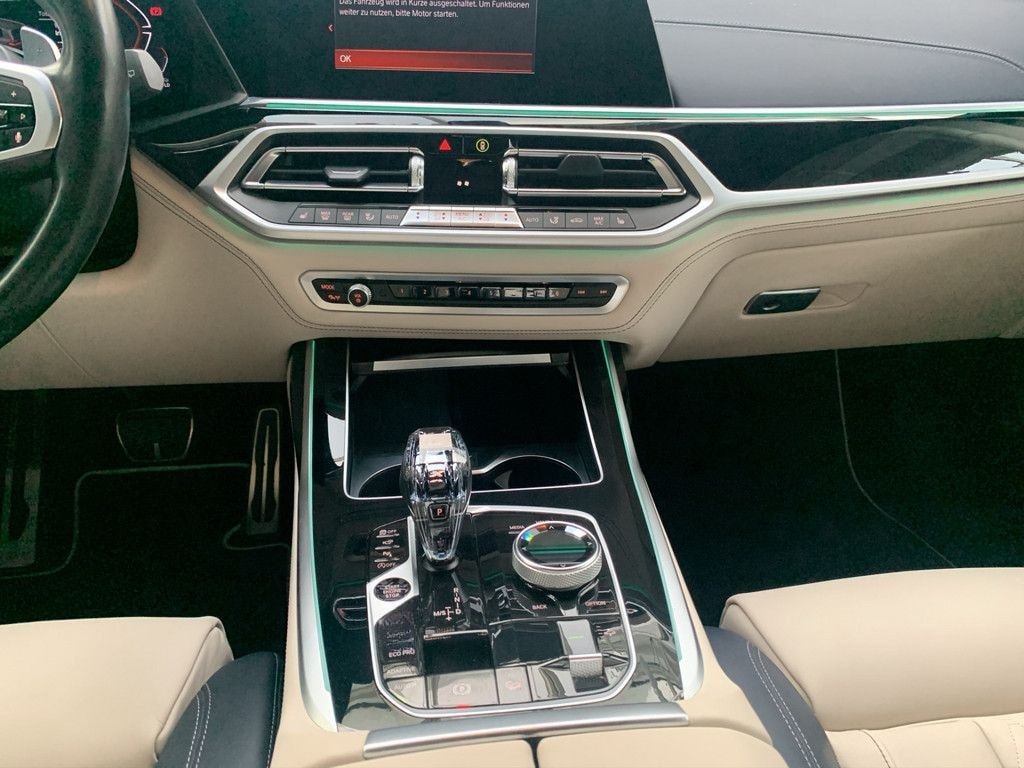 BMW X7 M50i xDrive LASER NAVI HUD PANO STANDH 360° foto 12