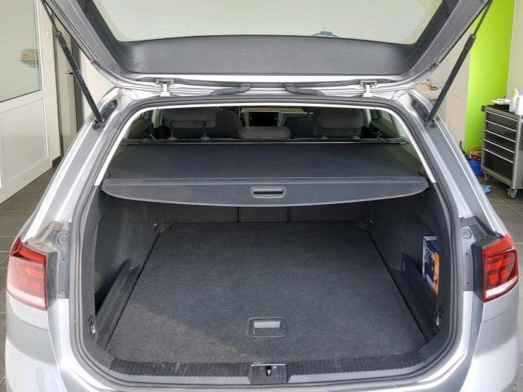Volkswagen Passat Variant 1.5 TSI RFK*LED*Navi*DAB*SHZ foto 8