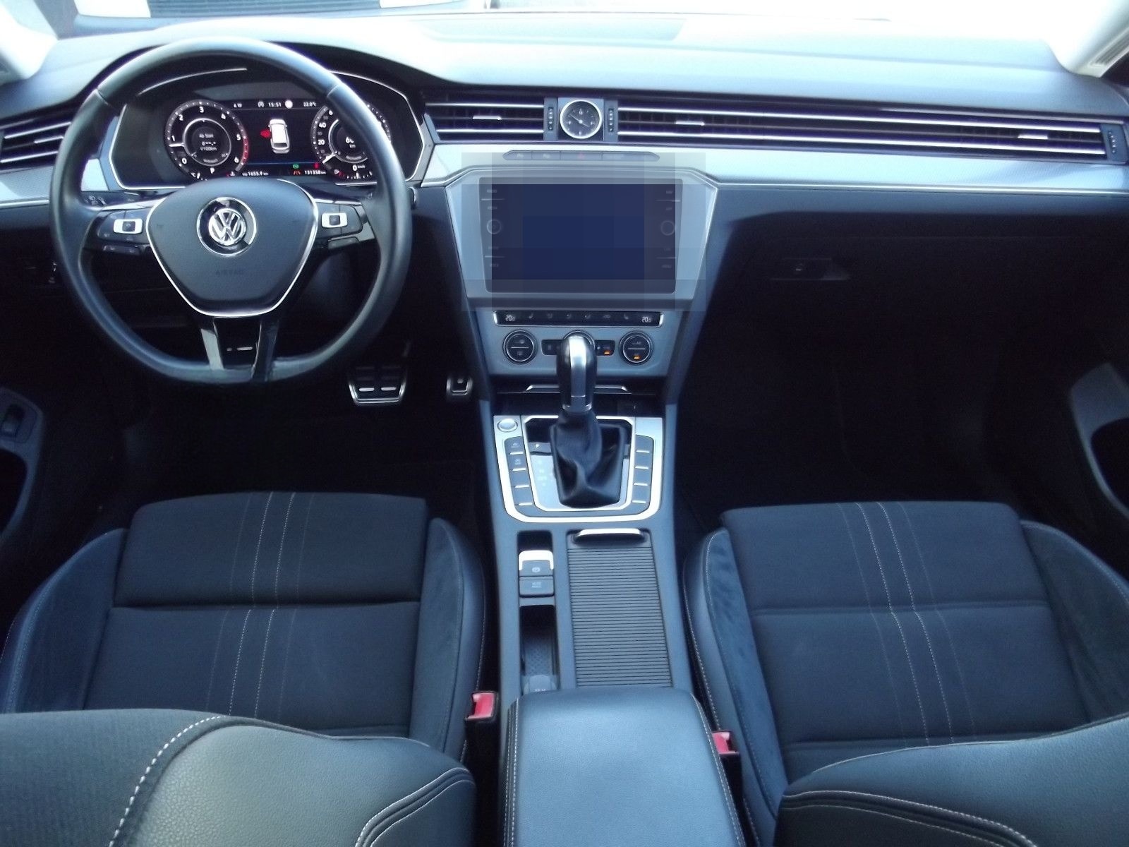 Volkswagen Passat Alltrack NAVI SHZ PANO AUTOMATIK 4x4 AHK foto 12