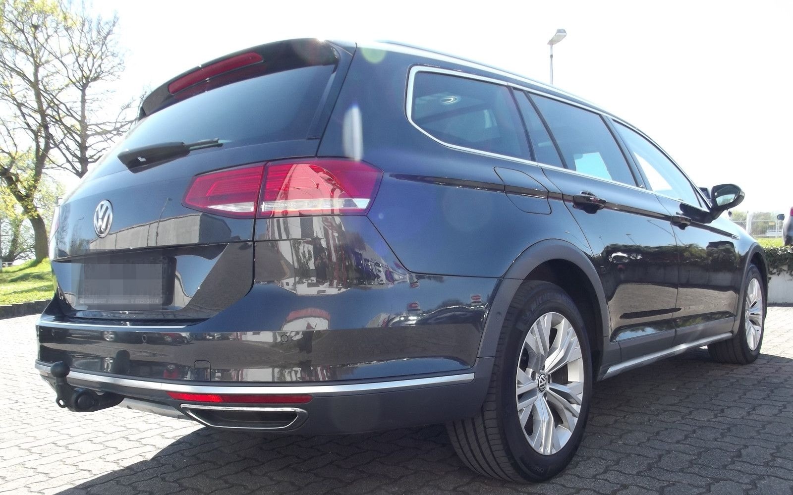 Volkswagen Passat Alltrack NAVI SHZ PANO AUTOMATIK 4x4 AHK foto 4