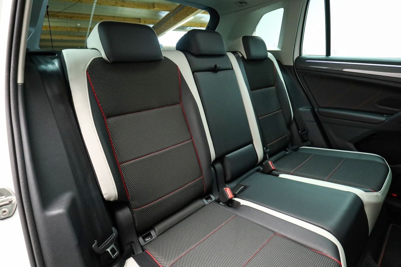 Volkswagen Tiguan 2.0 TDI 4M URBAN SPORT, MATRIX, PANO, AHK foto 16