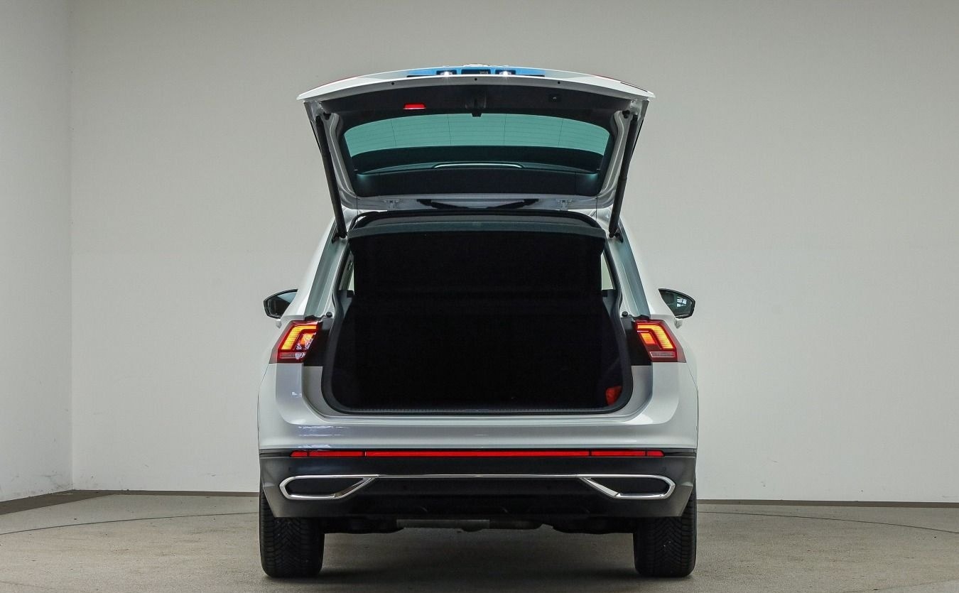 Volkswagen Tiguan 2.0 TDI 4M URBAN SPORT, MATRIX, PANO, AHK foto 7