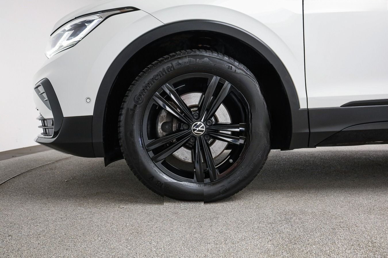 Volkswagen Tiguan 2.0 TDI 4M URBAN SPORT, MATRIX, PANO, AHK foto 8