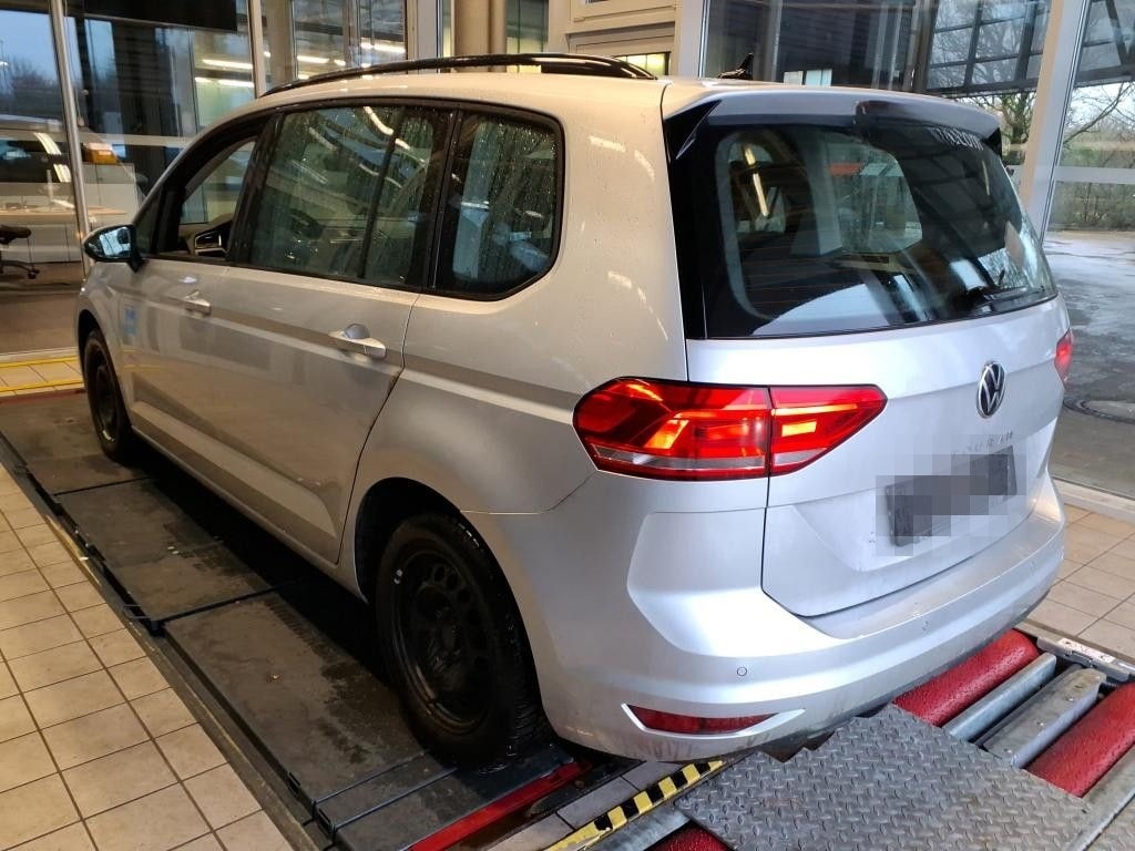 Volkswagen Touran 2.0 TDI DSG Comfortline-NAVI-ACC-PDC-SHZ- foto 2