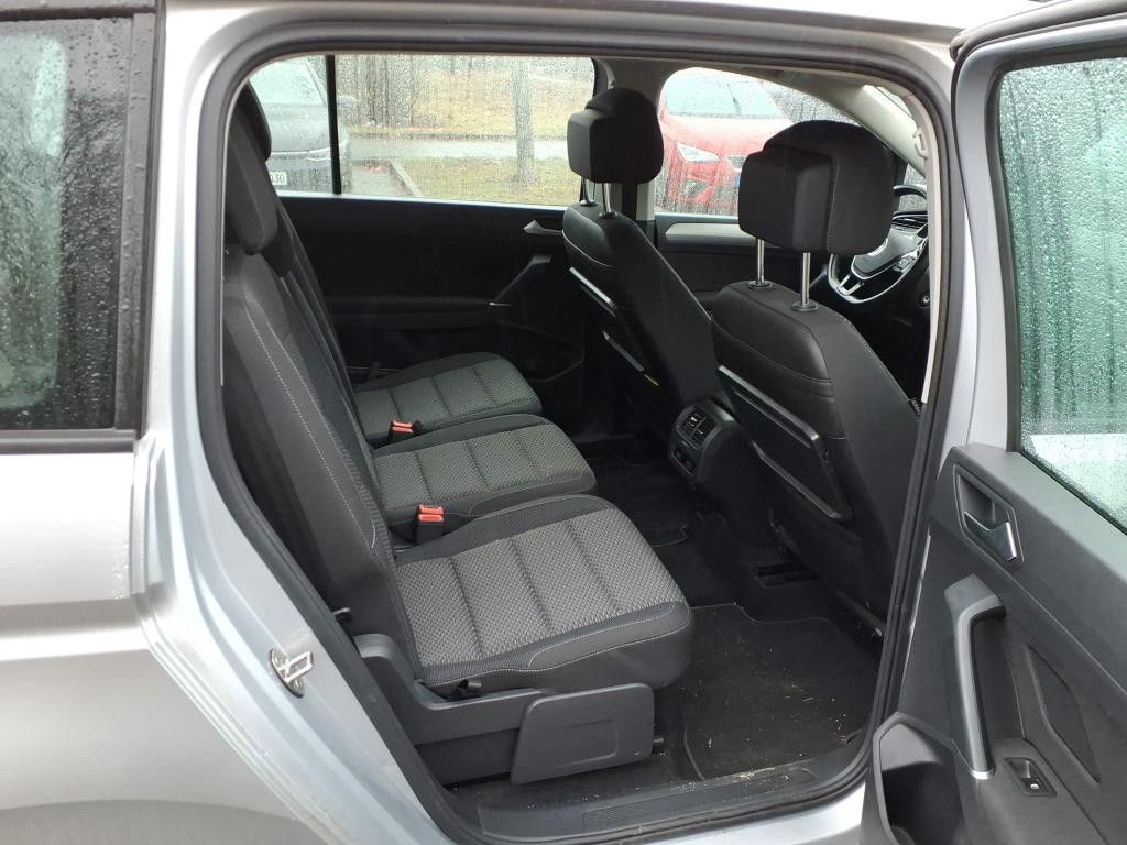 Volkswagen Touran 2.0 TDI DSG Comfortline-NAVI-ACC-PDC-SHZ- foto 5