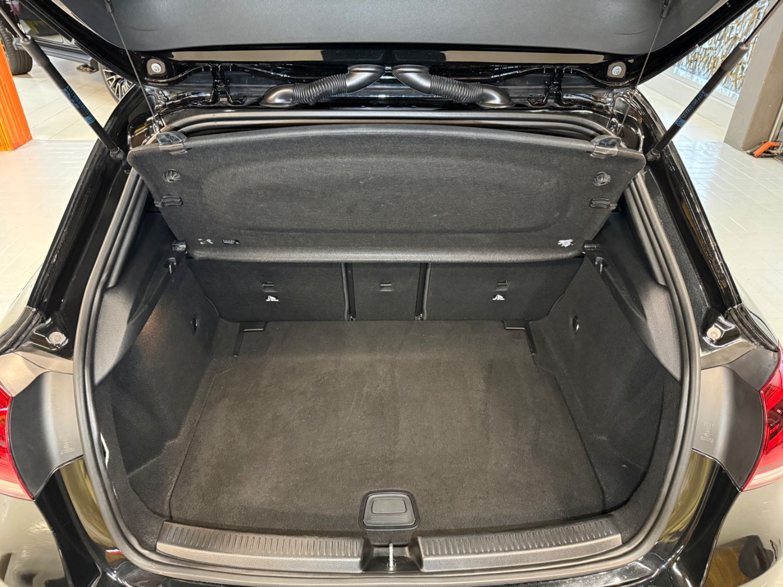 Mercedes-Benz A 250 4Matic Aut.~NAVI~TEILLEDER~LED~AMG FELGEN~ foto 21