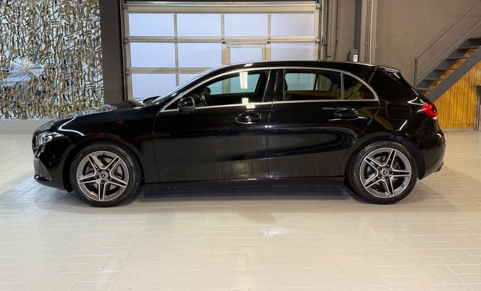 Mercedes-Benz A 250 4Matic Aut.~NAVI~TEILLEDER~LED~AMG FELGEN~ foto 4