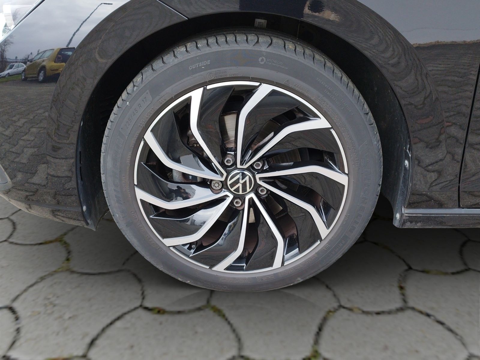 Volkswagen Golf VIII Active 1.5 TSI AHK/LED+/RFK/SHZ/DAB+ foto 5