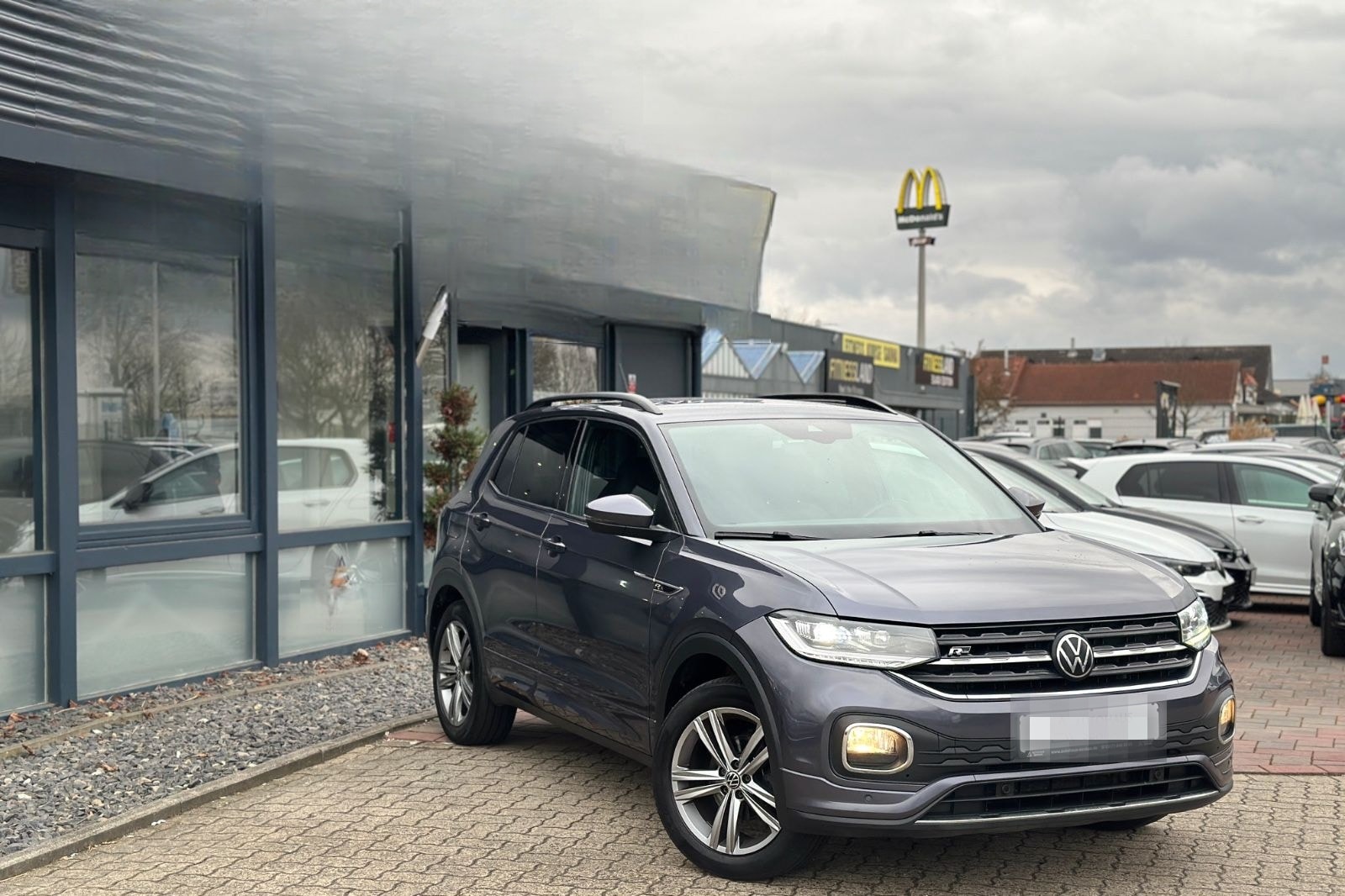 Volkswagen T-Cross 1.5 TSI DSG R-LINE*VIRTUAL*R-CAM*ACC*NAV foto 1