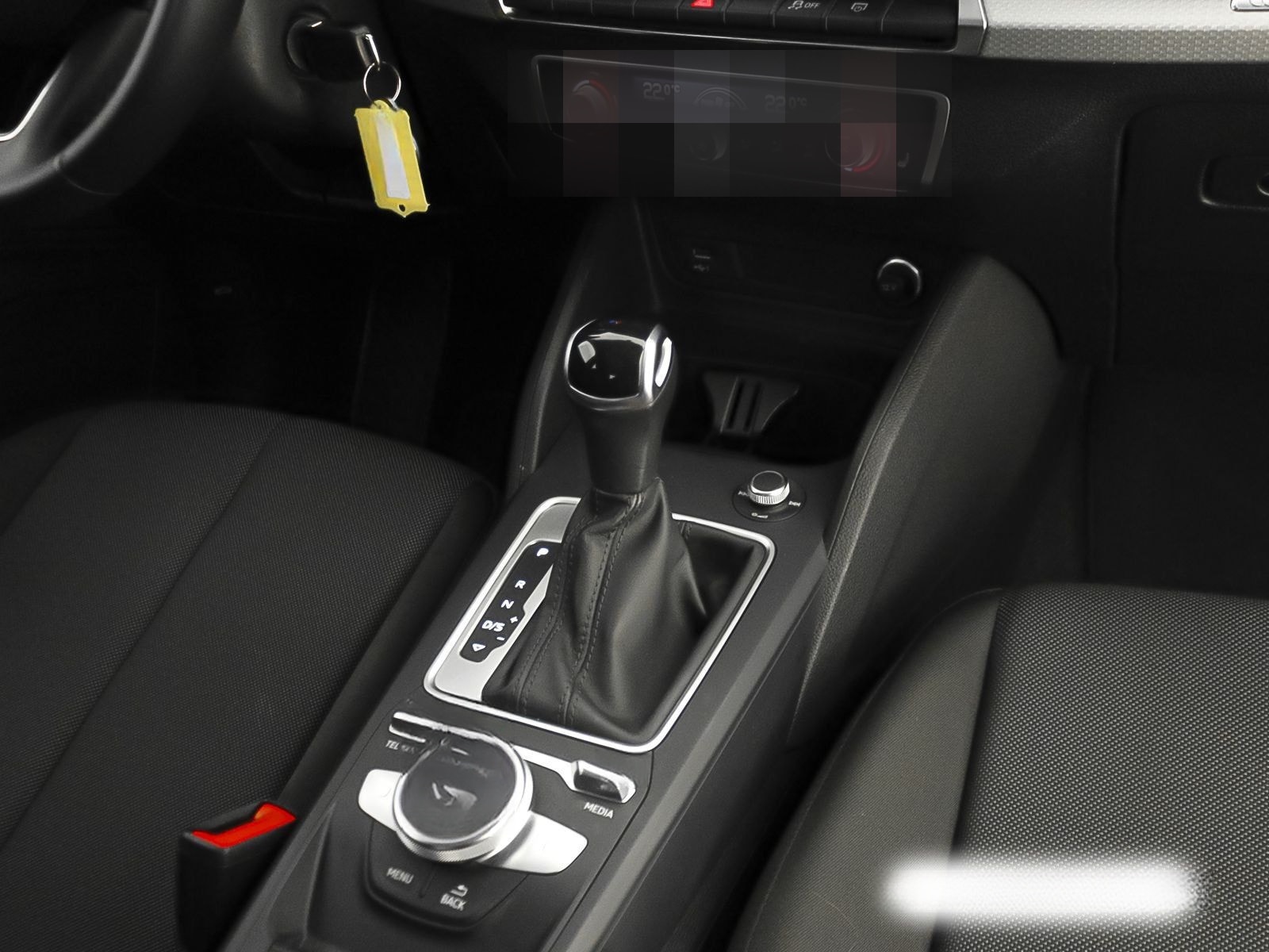 Audi Q2 35 TFSI S tronic advanced Navi+ foto 18