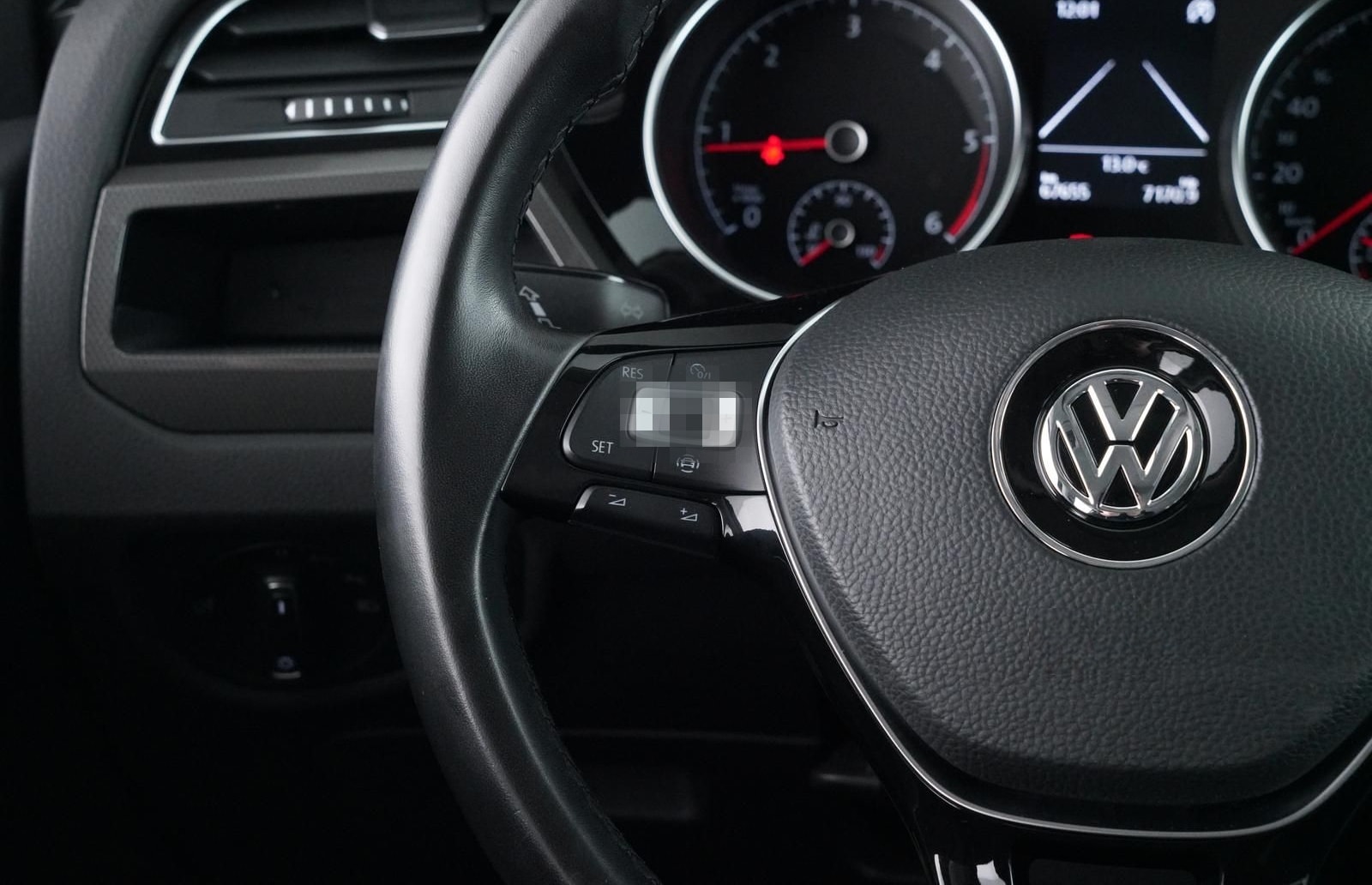 Volkswagen TOURAN IQ DRIVE 1.6TDI 1.HAND+SCHWENKBARE AHKuvm foto 16