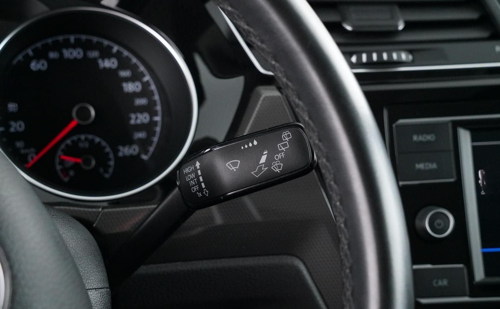 Volkswagen TOURAN IQ DRIVE 1.6TDI 1.HAND+SCHWENKBARE AHKuvm foto 19