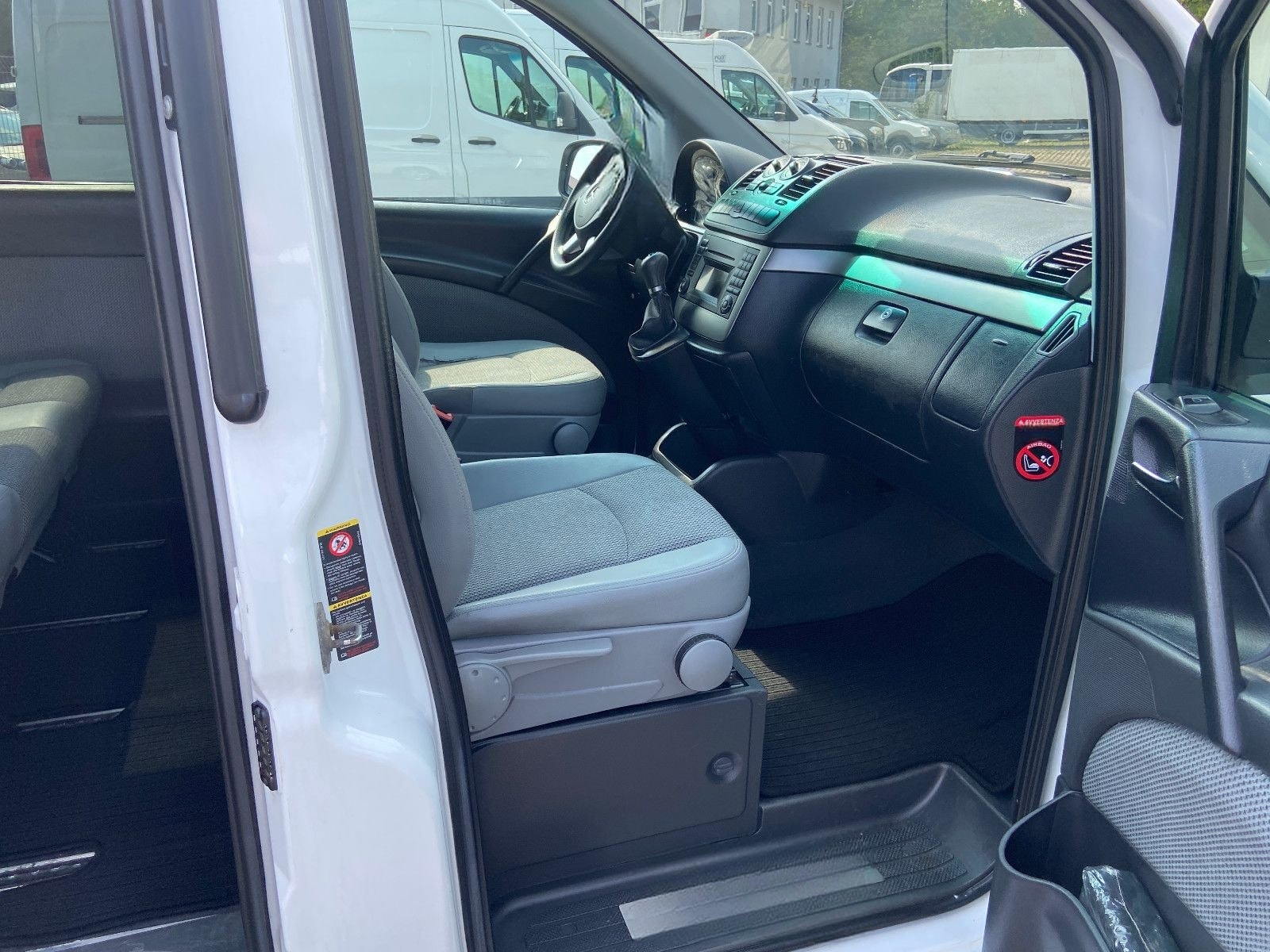 Mercedes-Benz Viano 2.2 ,Lang,4x4,2 x Sch.,16900 € Netto+MwSt foto 13