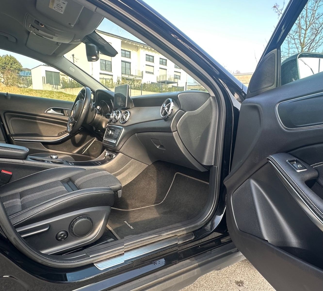 Mercedes-Benz GLA 220d 4Matic Urban-Navi-SZH-PDC-Rückfahrkamer foto 14