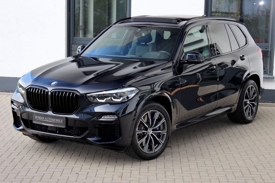 BMW X5 xDrive 25d M-PAKET PANO-HUD-AHK-KEYLESS 1-HD 2020