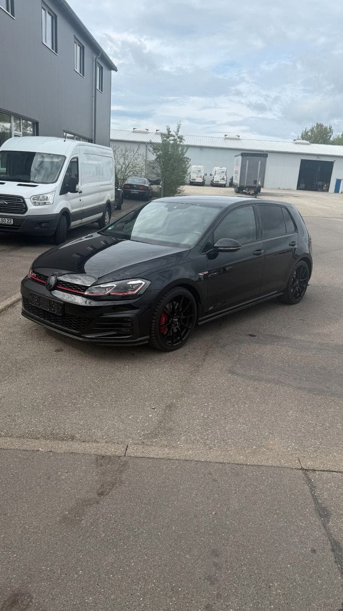Volkswagen Golf VII Lim. GTI Performance 2019