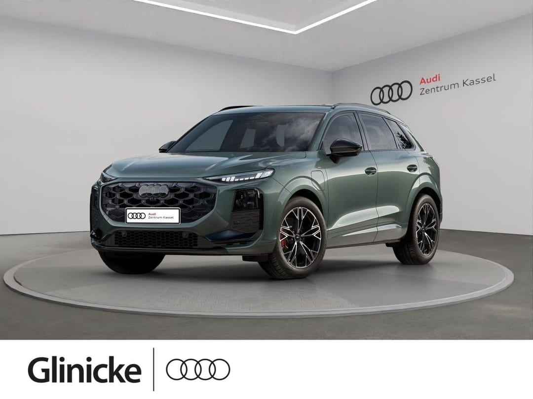 Audi Q3 SUV e-hybrid S line