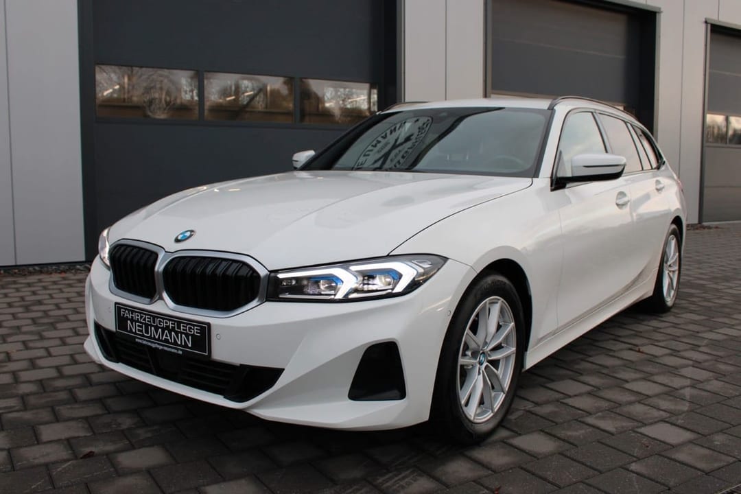 BMW 318 d Touring 2023