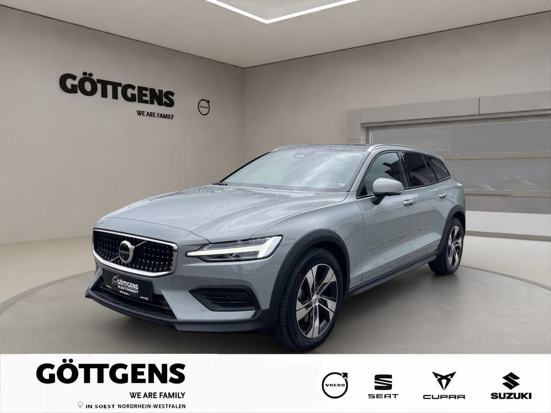 Volvo V60 Cross Country B4 AWD Plus 2024
