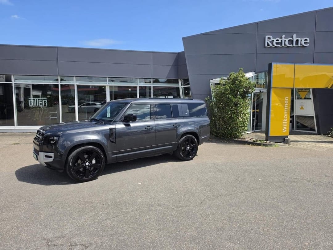 Land Rover Defender 130 First Edition 3,0 AT 2023