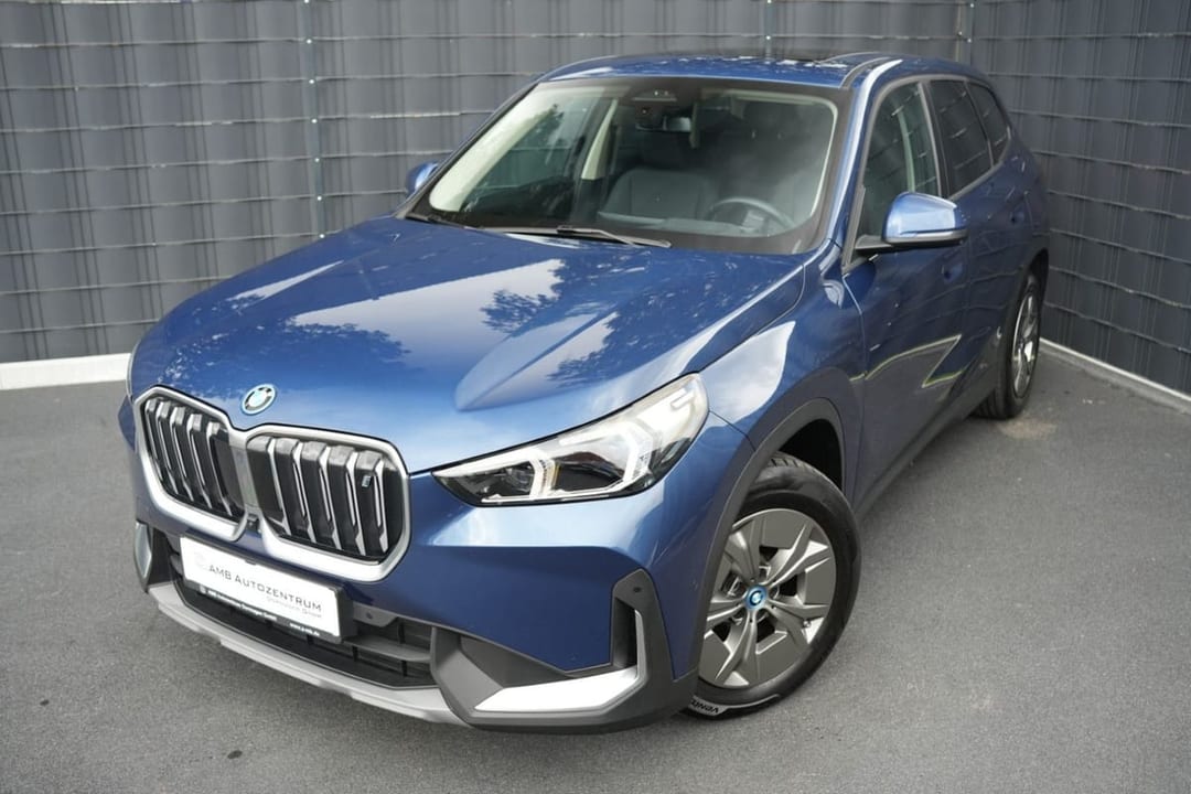 BMW iX1 30 xDrive 2023