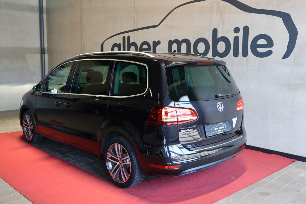 Volkswagen Sharan de 2022 importado de Alemania, en el catálogo de Coches1