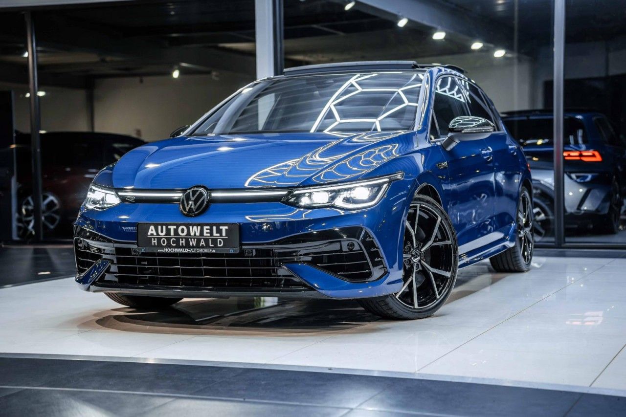 Volkswagen Golf de 2024 importado de Alemania, en el catálogo de Coches1