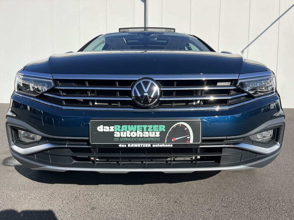 Volkswagen Passat de 2023 importado de Alemania, en el catálogo de Coches1