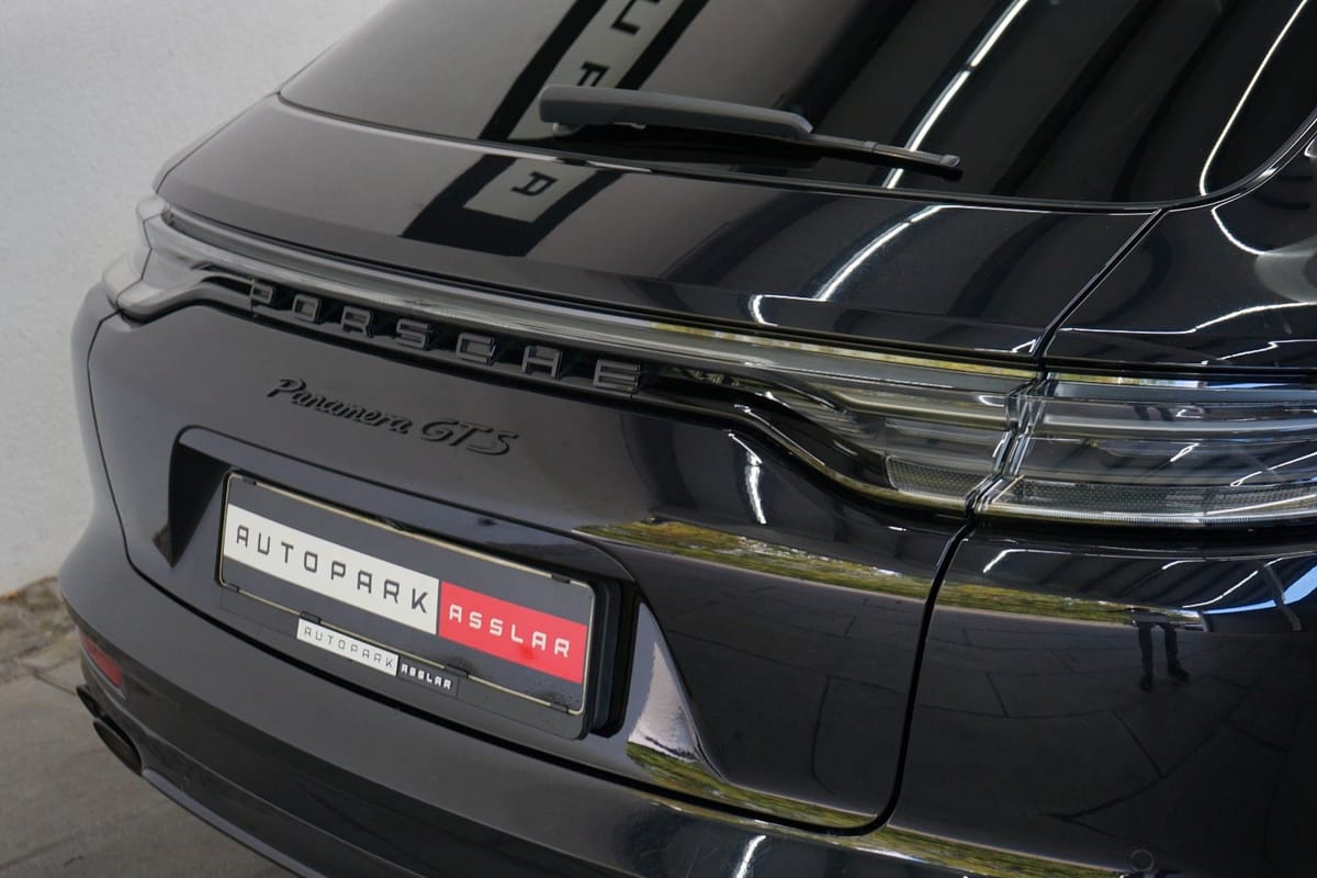Porsche Panamera de 2023 importado de Alemania, en el catálogo de Coches1