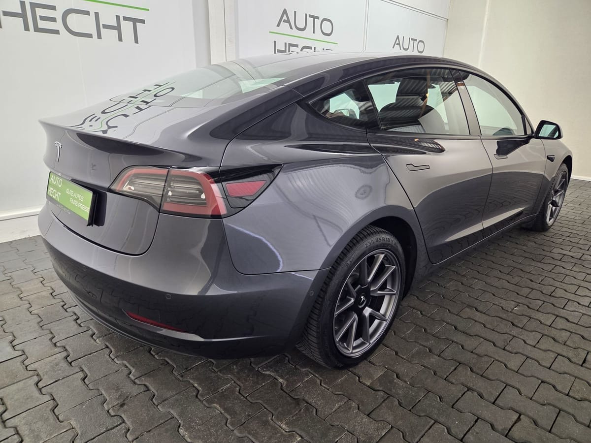 Tesla Model 3 de 2022 importado de Alemania, en el catálogo de Coches1