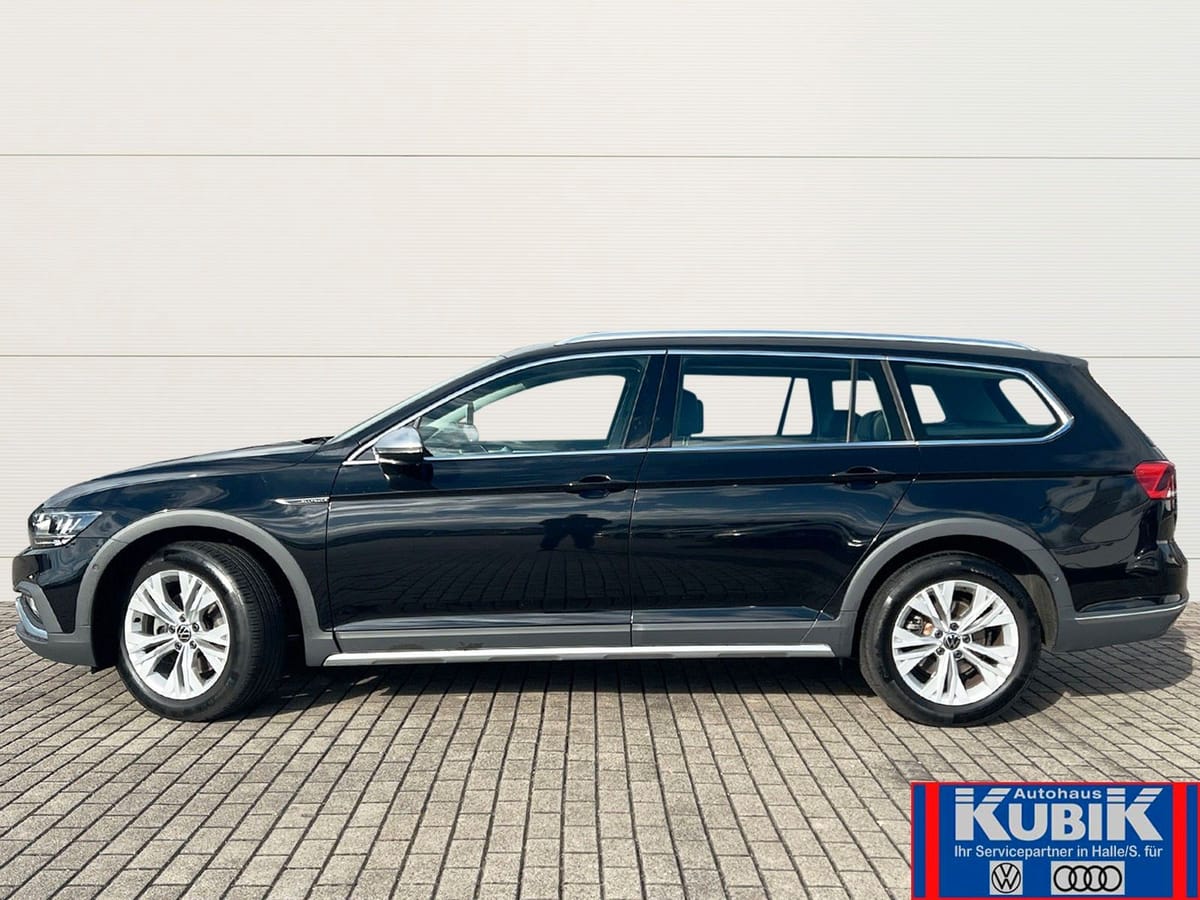 Volkswagen Passat de 2023 importado de Alemania, en el catálogo de Coches1