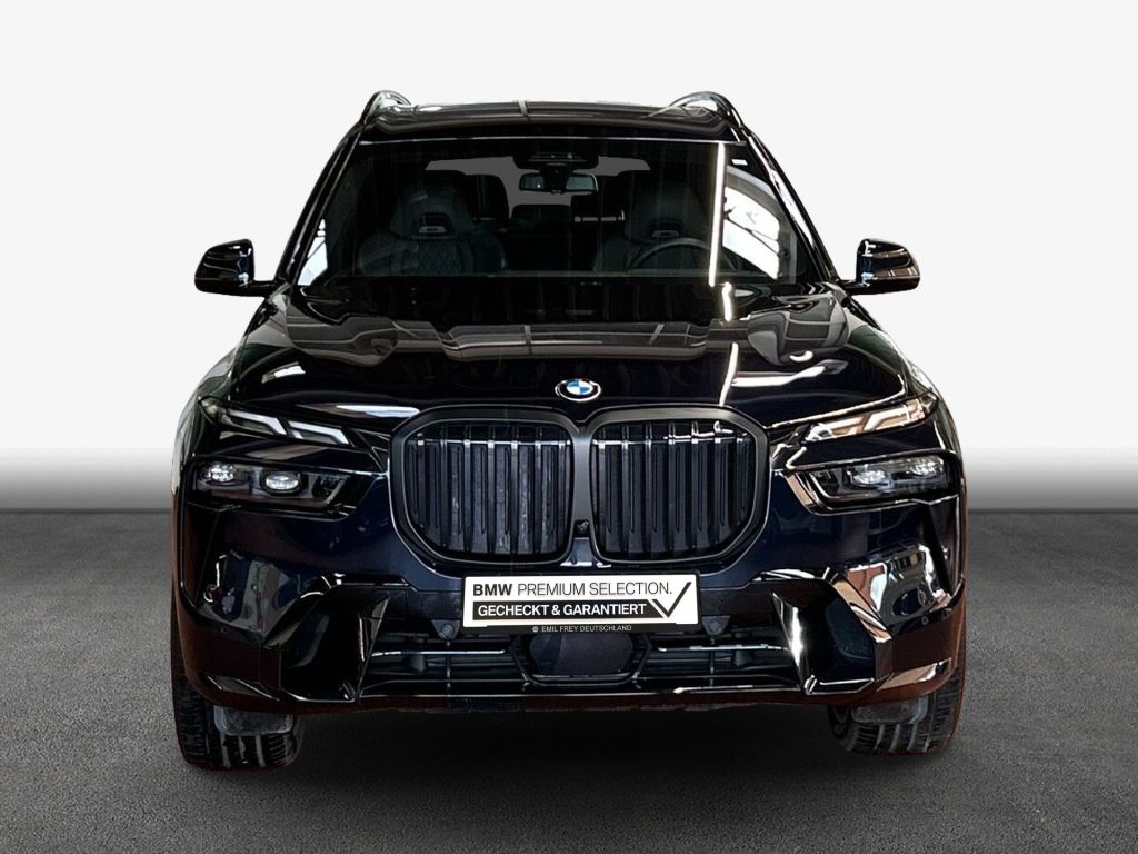 BMW X7 de 2025 importado de Alemania, en el catálogo de Coches1